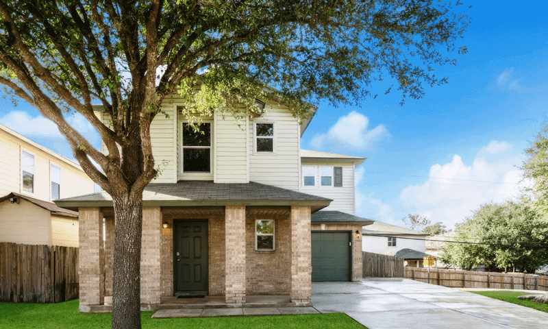 Large oak tree pruned at Lackland AFB Residential Neighborhood